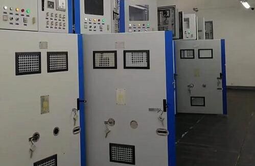 高壓電容補(bǔ)償柜里面的電抗器有什么作用？